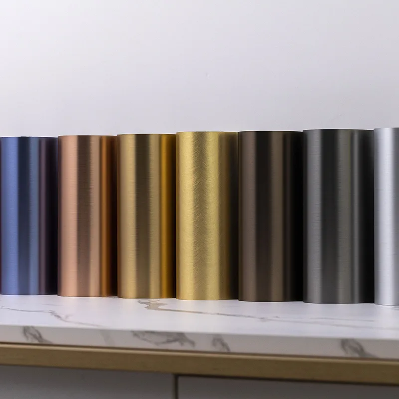 Nástenná doska s kovovou textúrou odolná proti nárazu